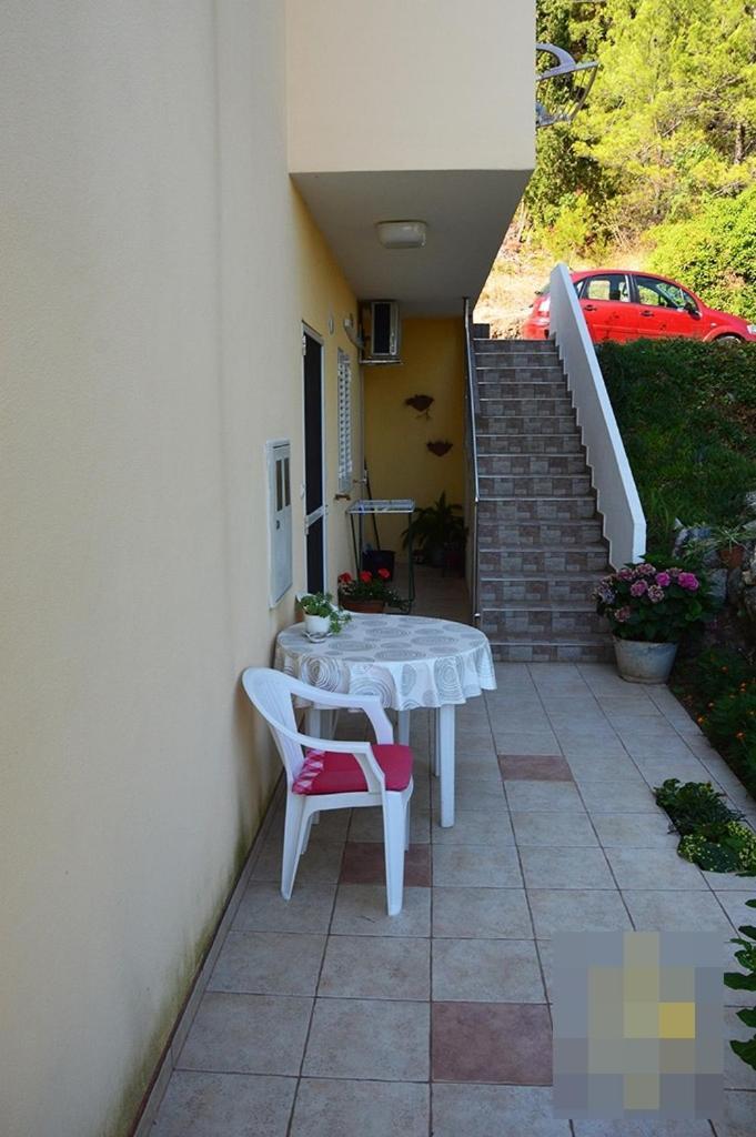 Studio Apartment In Preko With Sea View, Terrace, Air Conditioning, Wi-Fi 外观 照片