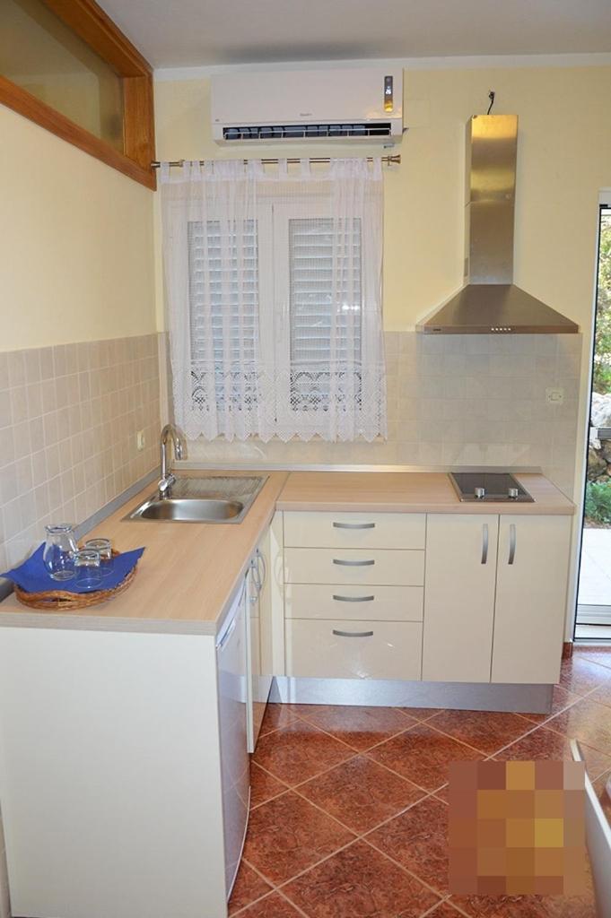 Studio Apartment In Preko With Sea View, Terrace, Air Conditioning, Wi-Fi 外观 照片